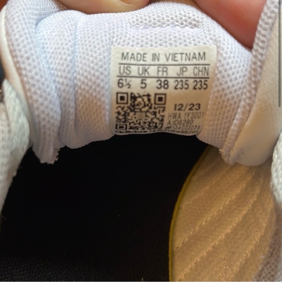 adidas women shoes!! warn once! - Picture 2 of 3